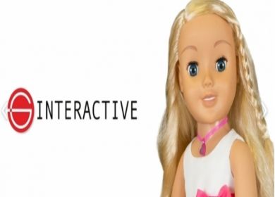 bambola interattiva