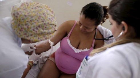 donna incinta brasiliana