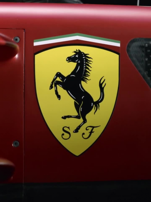 Ferrari Fake, non è contraffazione costruire una Ferrari con la dicitura “replica”
