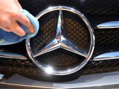 “Rischio incendio!” Rapex segnala un richiamo per i modelli Mercedes Classe E e CLS