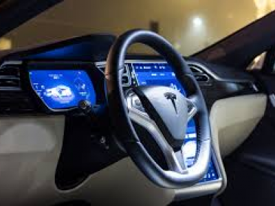 Tesla richiama oltre 1,6 milioni di auto in Cina per problemi al software dello sterzo   
