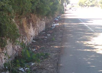 rifiuti canale banchina sp lecce san cataldo