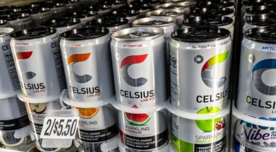 Errore fatale nell'imbottigliamento: i bambini hanno bevuto inconsapevolmente alcol dalle lattine energetiche