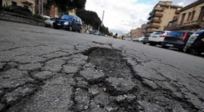Scarsa manutenzione stradale? il Comune deve risarcire il pedone che cade