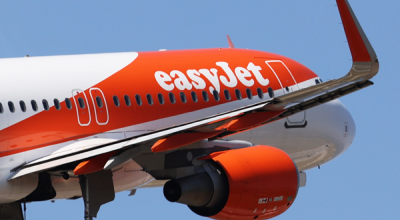 Esplode un power bank in aereo sul volo easyJet da Milano Malpensa a Praga e scatta l'allarme incendio