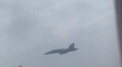 Spagna, aereo easyJet scortato a terra da jet militari: falso allarme bomba – IL VIDEO