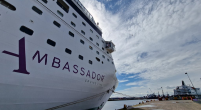 1.700 passeggeri di una nave da crociera messi in quarantena a Bordeaux dopo la morte di un passeggero