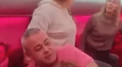 Aereo costretto ad atterraggio d’emergenza a Bruxelles dopo una violenta rissa a bordo: “Denti rotti e sangue sui sedili” – Il video