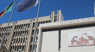 Lite in condominio sfocia nel danneggiamento della porta di casa: per la Corte d’Appello di Lecce il fatto non è reato