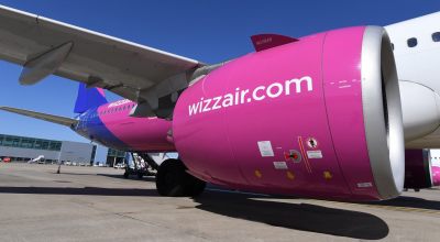 Fumo in cabina dopo il decollo, scatta l’allarme sul volo Wizz per Roma Fiumicino