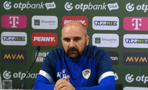 Il mondo del calcio è sotto shock: allenatore serbo muore davanti ai suoi giocatori!