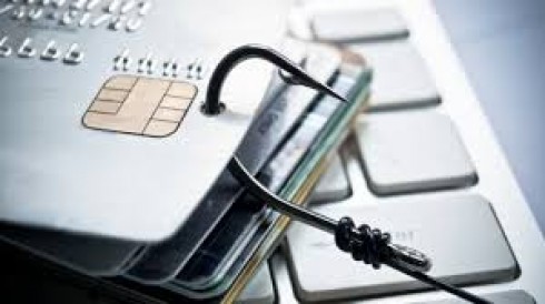 L’allarme della Polizia Postale: “Attenzione!!! Phishing ai danni di istituti bancari”.