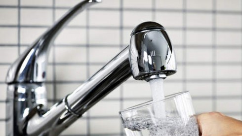 Gli effetti del Coronavirus sugli impianti di acqua potabile delle strutture chiuse quali scuole, palestre e piscine.