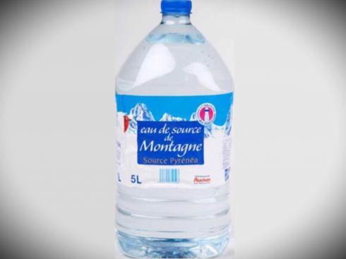 Detersivo nell'acqua minerale, Auchan ritira milioni di bottiglie