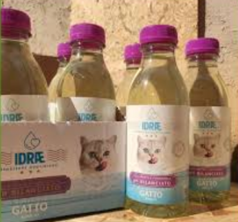 Allerta sanitaria per alcuni lotti acqua funzionale per gatti a marchio IDRAE per la presenza di additivi non consentiti