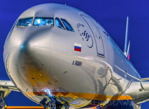 Un pilota Aeroflot muore in volo, atterraggio dʼemergenza a Rostov sul Don.