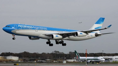 Argentina: a meno di due ore di distanza due aerei di Aerolineas Argentinas rientrano per problemi tecnici.