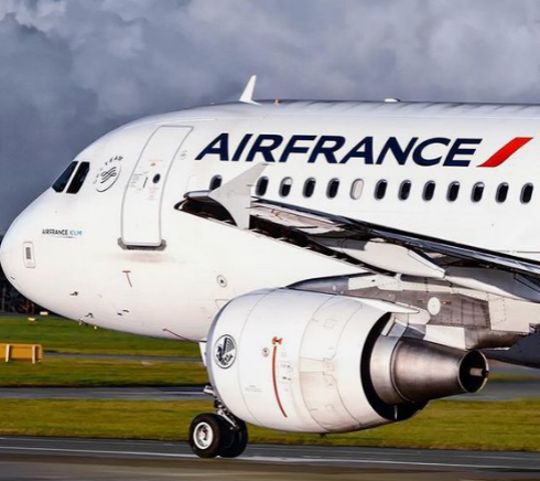 Fumo su un volo Air France a Firenze