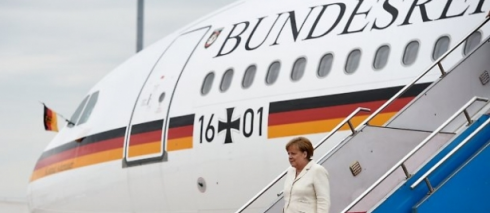 Aereo in cui viaggiava la cancelliera tedesca Angela Merkel costretto ad atterraggio in emergenza