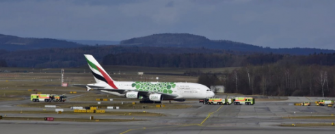 Zurigo: fumo da un Airbus A 380 di Emirates