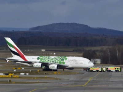 Zurigo: fumo da un Airbus A 380 di Emirates