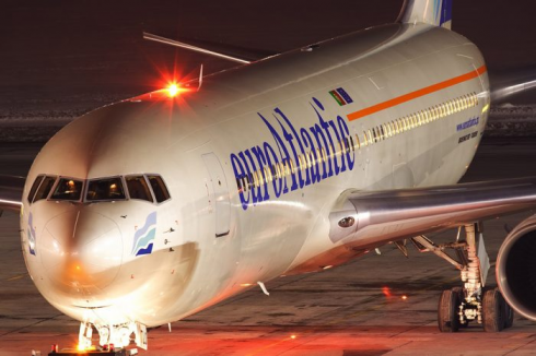 Volo Newark - Roma: atterraggio d'emergenza all'aeroporto di Gander, Terranova, per un aereo EuroAtlantic Airways. 