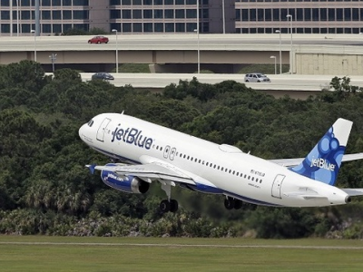 Tre passeggeri colti da malore, aereo JetBlue effettua atterraggio di emergenza medica a Norfolk. 