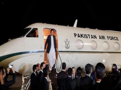 Problemi tecnici, atterraggio d'emergenza per l'aereo di Imran Khan a New York