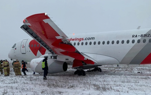 Russia, un aereo Red Wings finisce fuoripista all'aeroporto di Belgorod