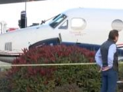 Una ragazzina ruba un aereo e si schianta in un aeroporto della California - VIDEO