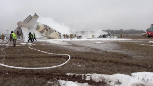 Kazakistan, aereo si schianta durante l'atterraggio ad Almaty: almeno quattro morti - VIDEO