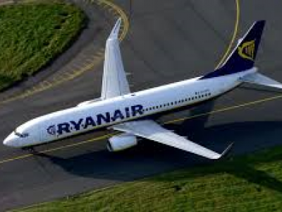 Effetto coronavirus, voli da e verso l'Italia ridotti da Ryanair per 3 settimane. 
