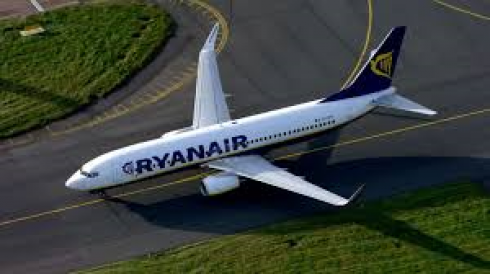Effetto coronavirus, voli da e verso l'Italia ridotti da Ryanair per 3 settimane.