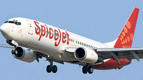 Malore per un passeggero sul volo SpiceJet, atterraggio d'emergenza a Varanasi