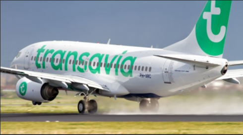Portogallo: caccia F-16 portoghesi scortano aereo passeggeri Transavia in difficoltà durante il volo. 