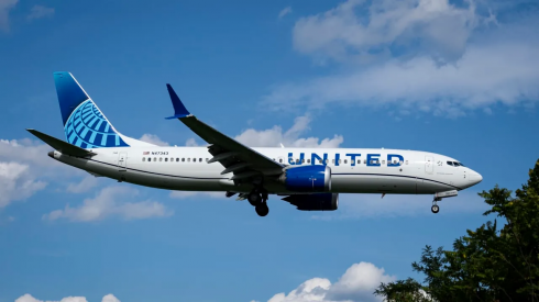 SMS di minaccia a bordo: volo United Airlines rientra d'emergenza a Las Vegas
