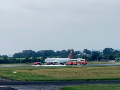 Irlanda, l'aeroporto internazionale di Shannon sospende tutti i voli da e per lo scalo, per un incendio di un aereo