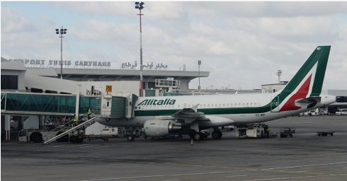 Alitalia, controllori di volo in sciopero di quattro ore lunedì 25 novembre: cancellati 137 voli. 