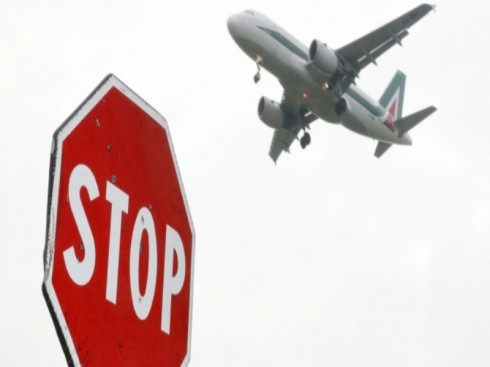 Alitalia, piloti e assistenti di volo in sciopero mercoledì 9 ottobre: cancellati tutti i voli ? 