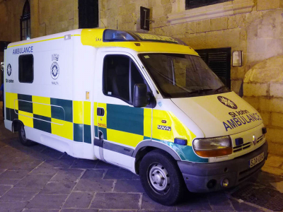 Malta, due italiani gravemente feriti in un incidente stradale a St Julian’s. 