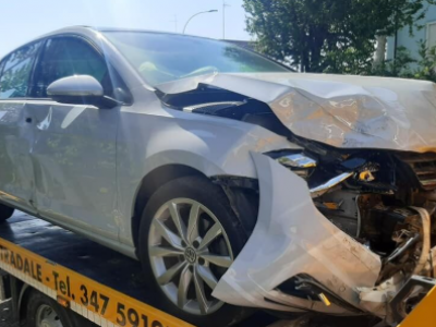 Duro colpo alle assicurazioni: &egrave; abuso del diritto la maxi-franchigia se non si va dal carrozziere convenzionato con le compagnie