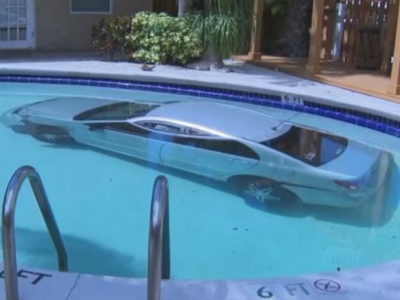 Auto finisce in piscina – VIDEO