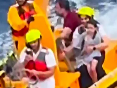 Selfie mania: bambina di 5 anni cade nell’oceano da una nave da crociera mentre posava per una foto ed è salvata dal padre – Il video del salvataggio
