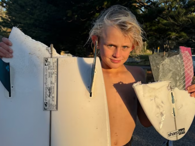 Squalo attacca un surfista di 9 anni a Tathra Beach e fa a pezzi la tavola