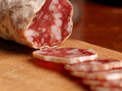 Salmonella nel bastone di salame a marchio Il Tagliere del Re richiamato dal commercio