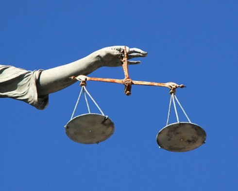 bilancia giustizia bilancia giustizia