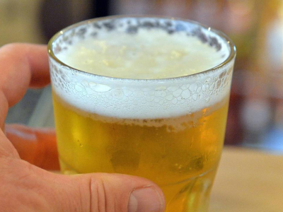 Pesticidi trovati in 35 birre vendute nei supermercati