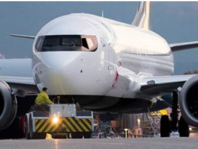 Boeing 737, ancora un’allerta: atterraggio d’emergenza per un aereo in Russia decollato da Milano