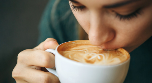 Bere caffè col latte fa bene alla salute