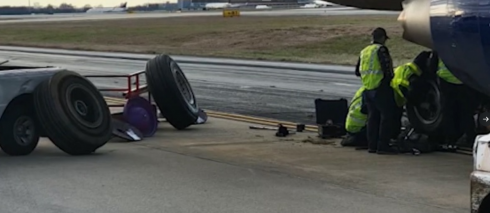 Scoppia una gomma a un Airbus A321 di Delta Air Lines durante l'atterraggio ad Atlanta